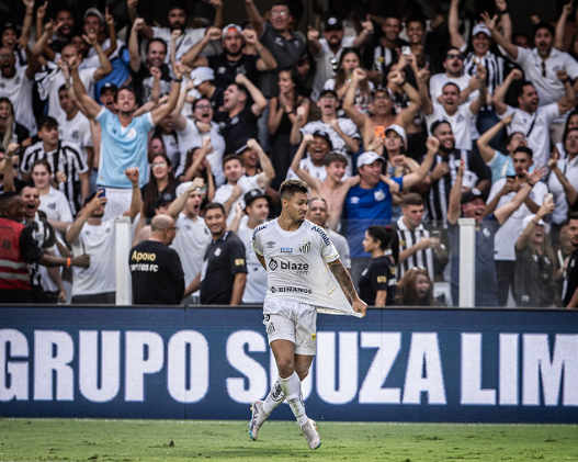 Marcos Leonardo, atacante do Santos