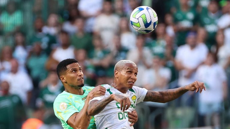 Murilo, zagueiro, e Deyverson - atacante - em Palmeiras x Cuiabá