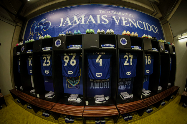 Uniformes de jogadores do Cruzeiro