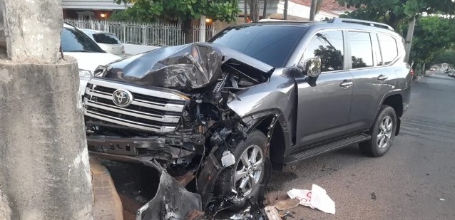 Oscar Cardozo, do Libertad, sofre acidente de carro