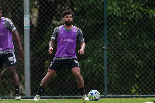 Otávio, volante do Atlético-MG