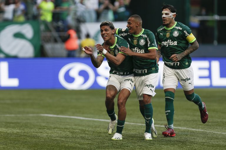 Ríos, Jhon Jhon e Gustavo Gómez, do Palmeiras