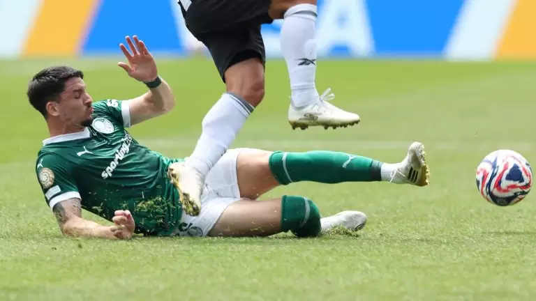 Joaquín Piquerez, lateral-esquerdo do Palmeiras