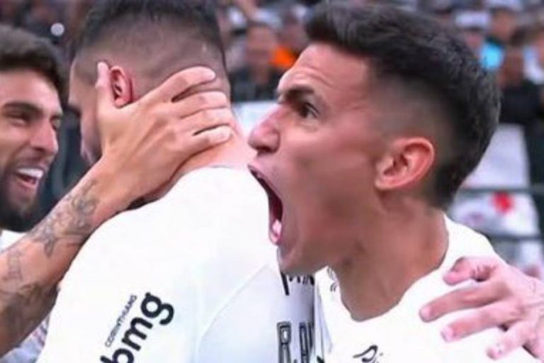 Rojas fez estreia pelo Corinthians