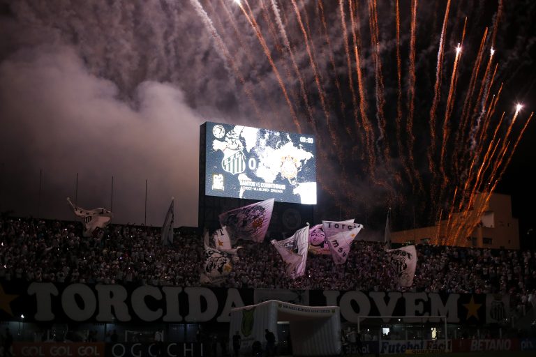 Estádio da Vila Belmiro em jogo do Santos