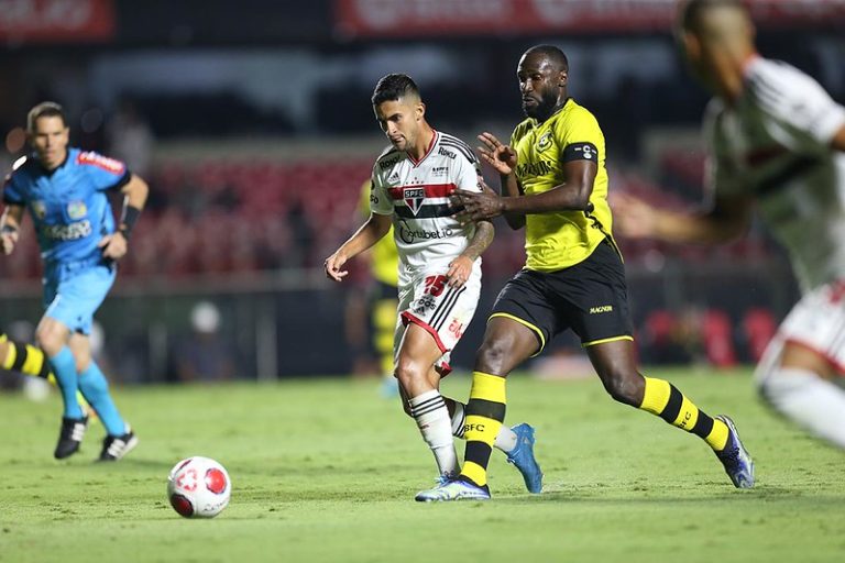 São Paulo e São Bernardo se enfrentam neste sábado (25), pelo Campeonato Paulista. Foto: Paulo Pinto/saopaulofc.net