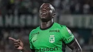 hinestroza na mira do cruzeiro