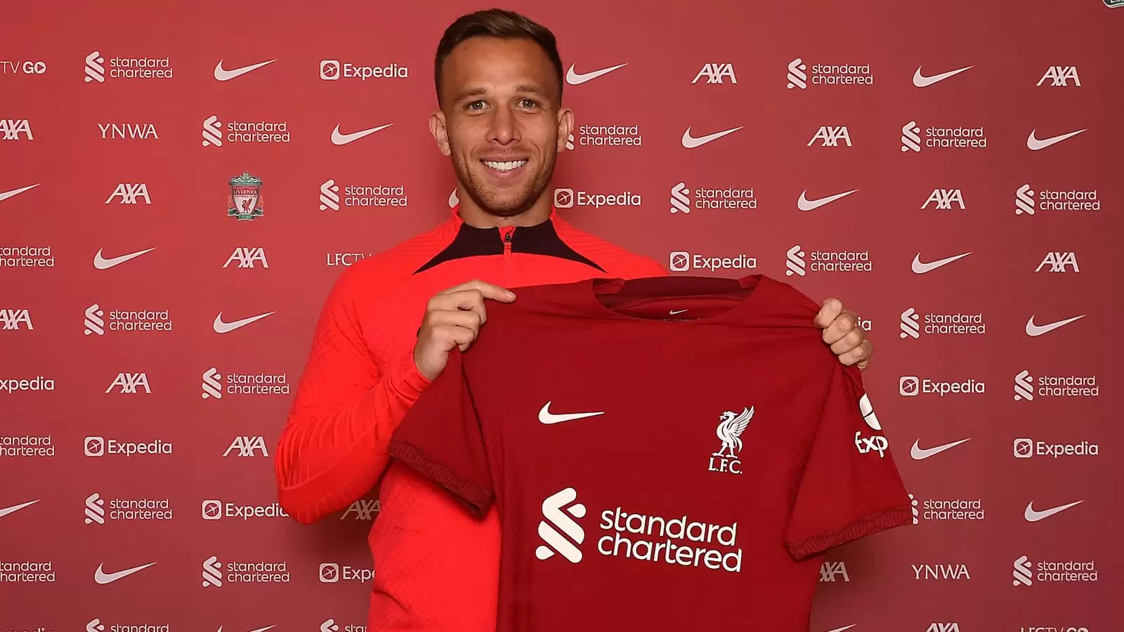 Arthur Melo está perto de acertar retorno ao Grêmio