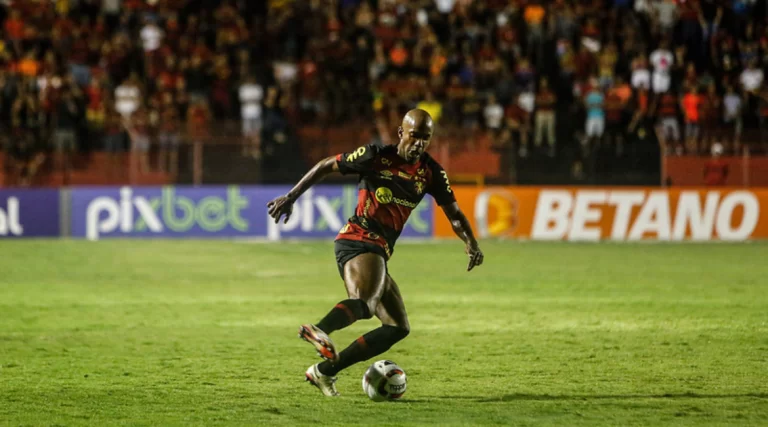 Volante Fabinho, do Sport. Foto: Rafael Bandeira/Sport Club do Recife