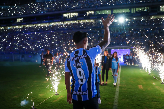 Apresentação de Luis Suárez no Grêmio