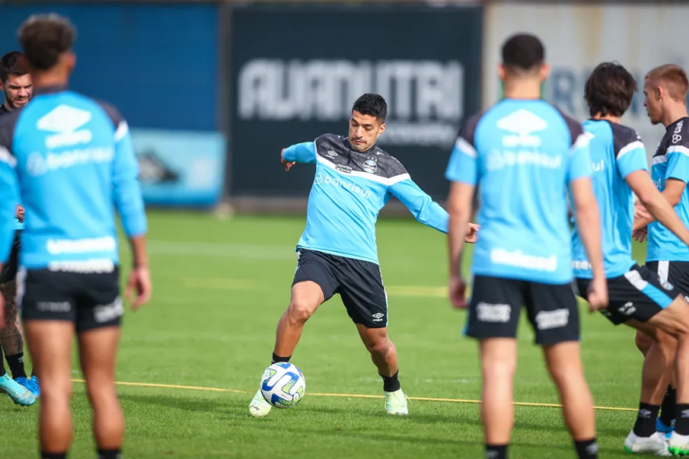 Sequência pesada: Grêmio terá cinco jogos nos próximos 15 dias e avalia como amenizar desgastes