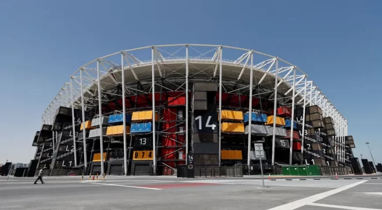 Primeiro estádio removível de uma Copa se despede após goleada do Brasil