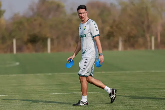 Bernardo Franco, técnico do Cuiabá