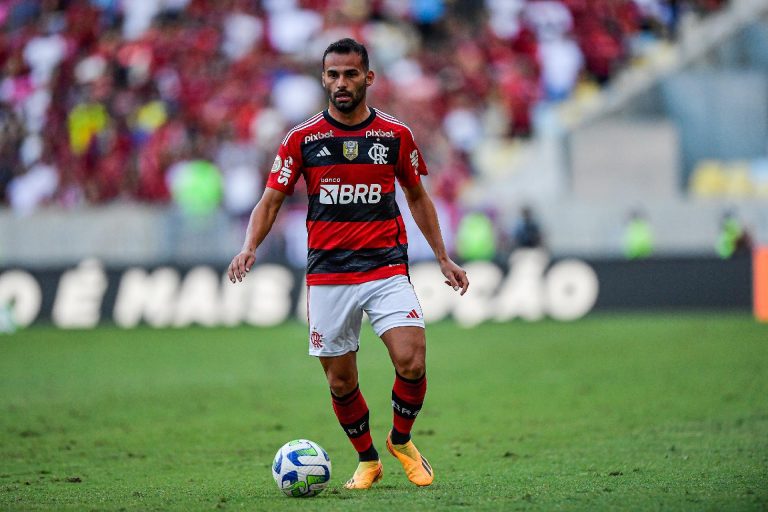 Thiago Maia deseja atuar no Corinthians (Foto: Thiago Ribeiro / AGIF)