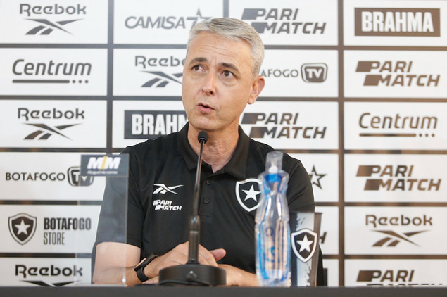 Tiago Nunes, técnico do Botafogo