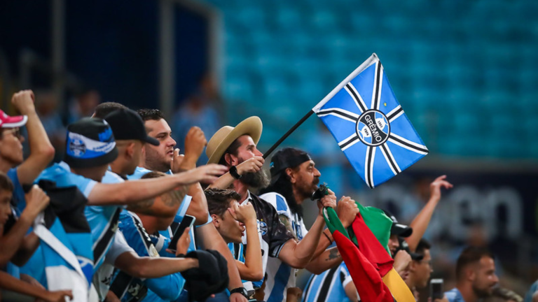 torcedores-viaje-com-gremio