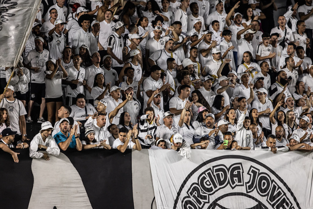 Torcida do Santos na Vila Belmiro