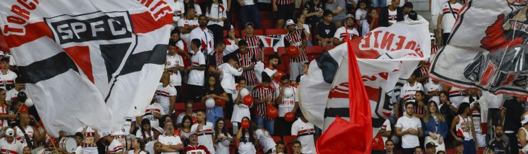 Torcida do São Paulo no Mané Garrincha, em Brasília