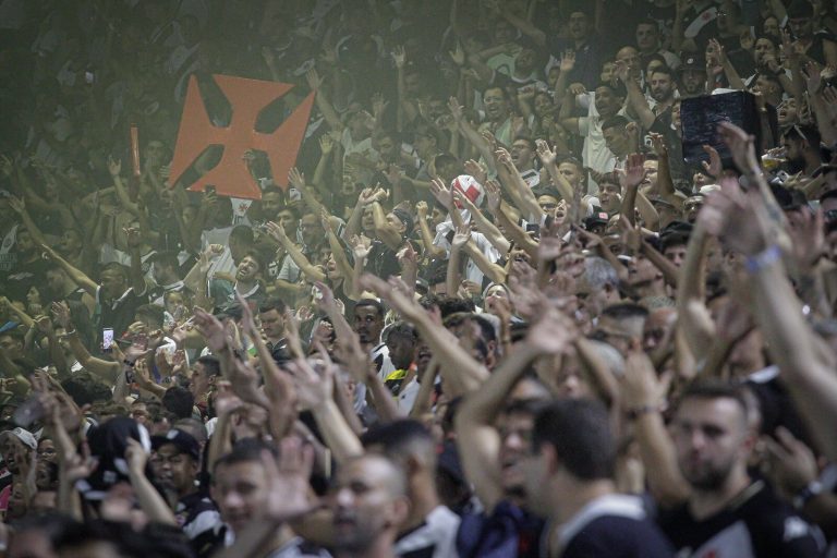 Torcida do Vasco em São Januário