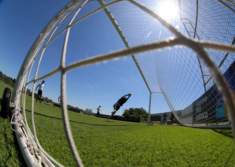 Treinamento do Corinthians no CT Joaquim Grava