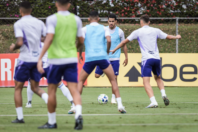 Treino do Cruzeiro na Toca da Raposa