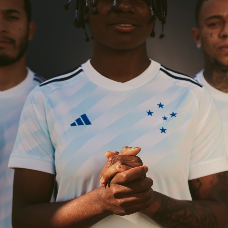 Uniforme 2 do Cruzeiro para temporada 2023/2024