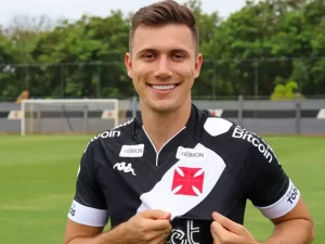 Lucas Piton lateral-esquerdo do Vasco da Gama
