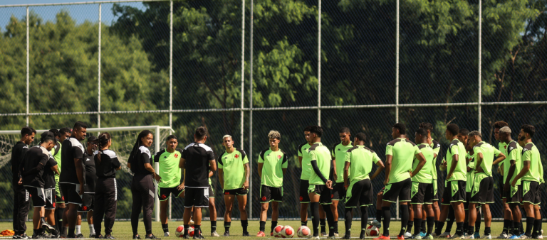 Elenco e comissão técnica do Vasco sub-20