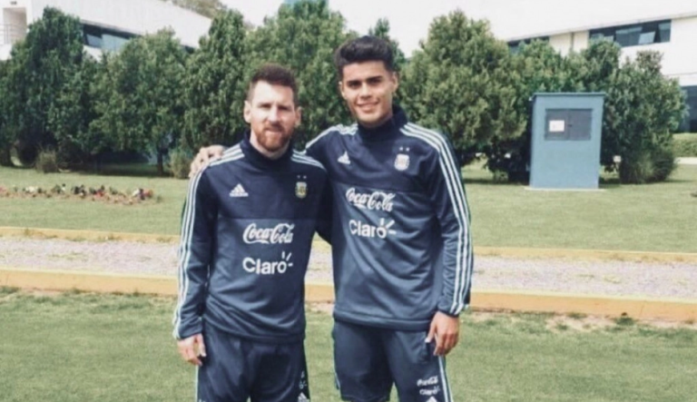 Vera e Messi em treinamento da Argentina