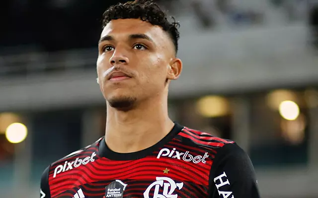 Victor Hugo tem lesão confirmada e desfalca Flamengo