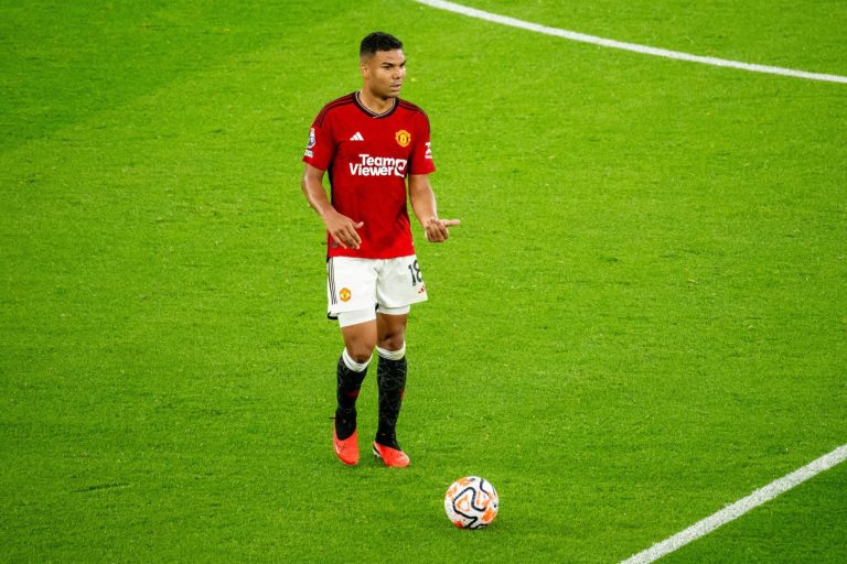 Casemiro brille tandis qu'Antony déçoit dans leur premier match de Premier League