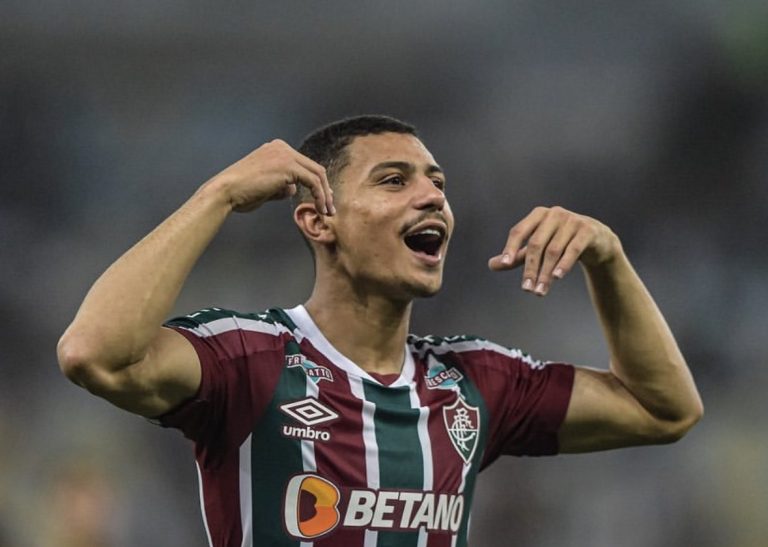 Fulham prêt à tout pour recruter André de Fluminense