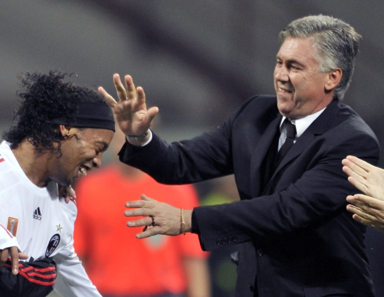 Ronaldinho déclare faire confiance au succès de son "ami" Ancelotti au Brésil