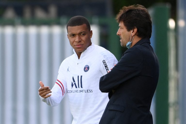 Leonardo déclare : 'Mbappé doit partir pour le bien du PSG'