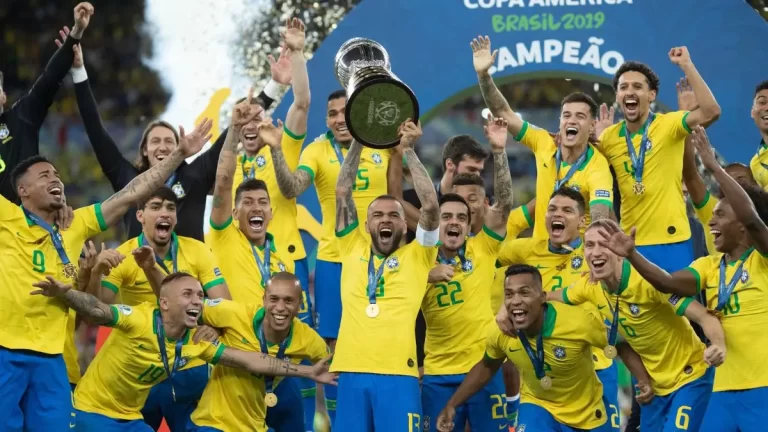 La Seleção celebra el título de la Copa América 2019, ganado tras vencer a Perú en la final