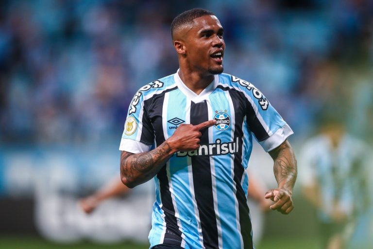 Douglas Costa