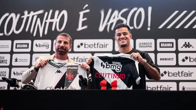 Philippe Coutinho en su presentación con el Vasco da Gama